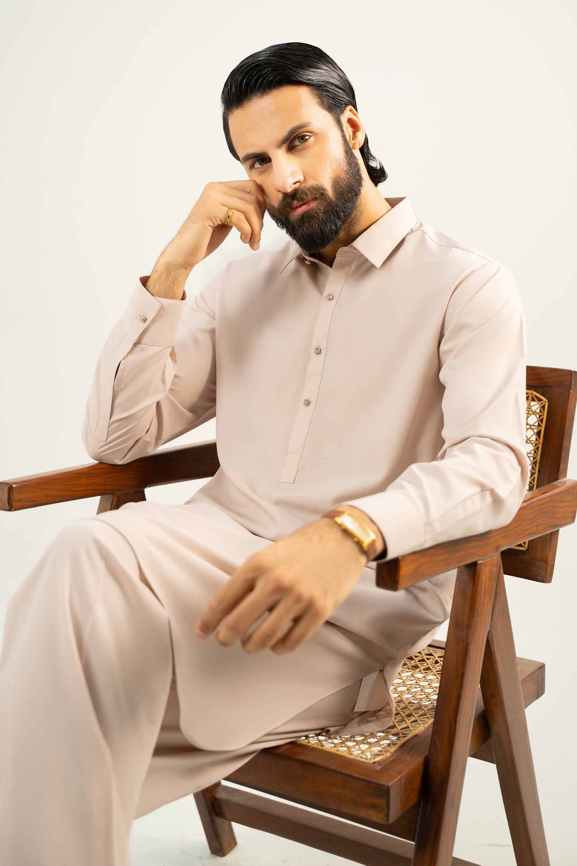 Un Stitch- Naqsh Suit - 42508064