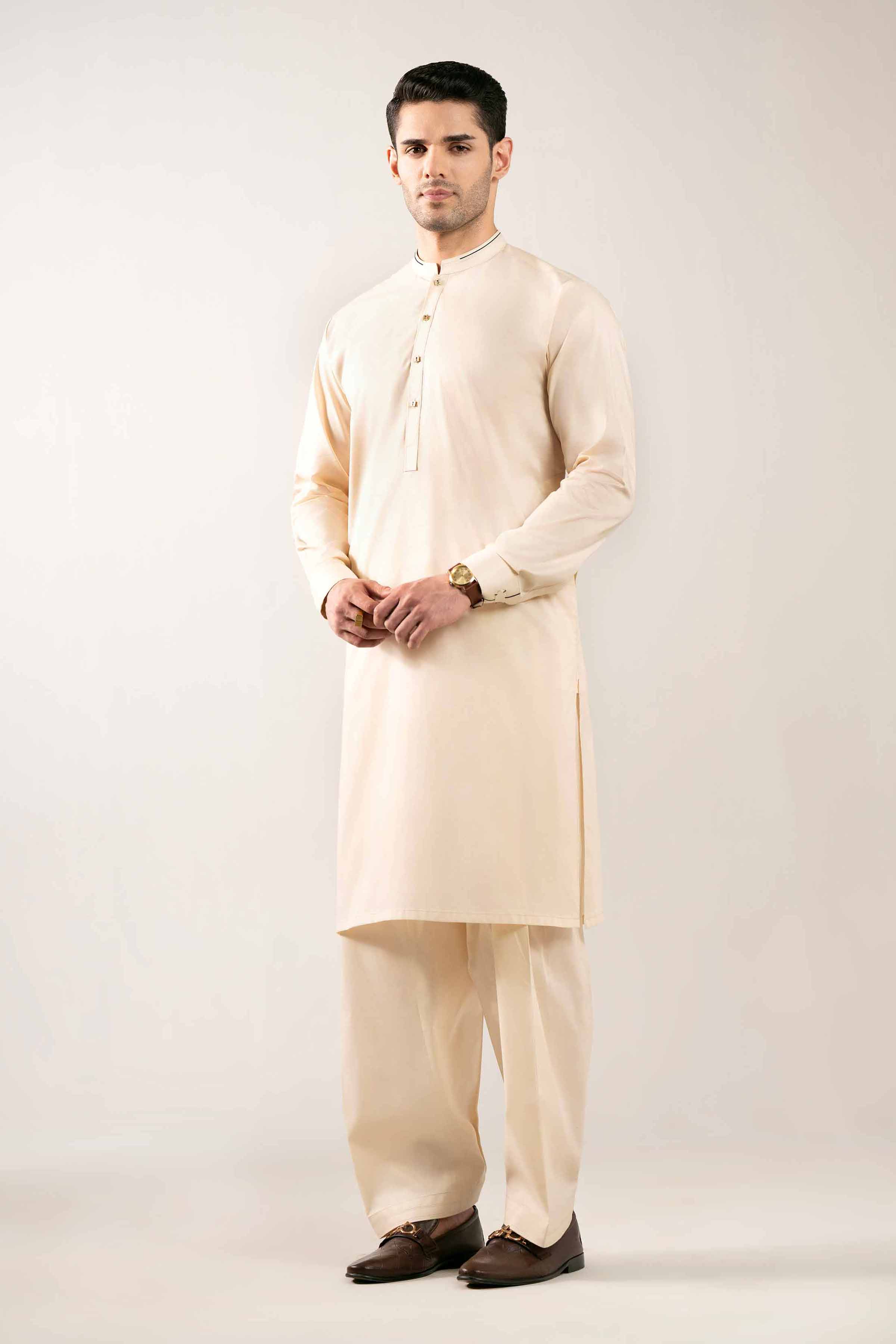 Un Stitch - Naqsh Suit - 42508115