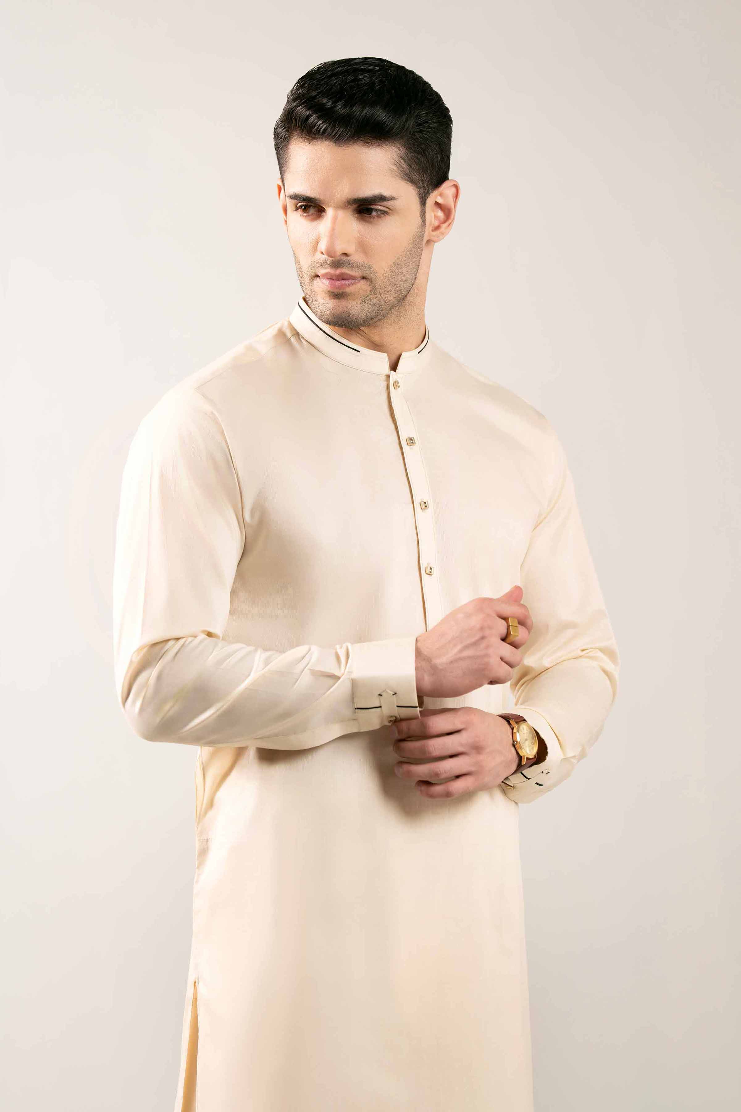 Un Stitch - Naqsh Suit - 42508115